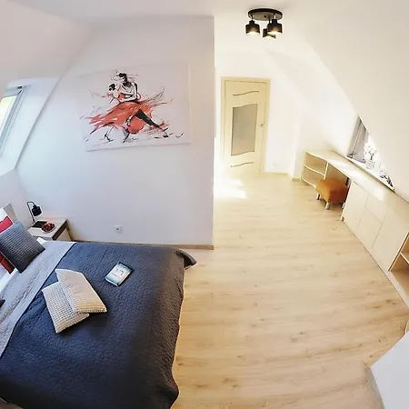 Apartment 50 M Do Plazy Thobruk Piekna Dama Z Kolobrzegu