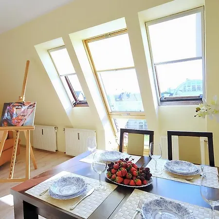 Apartment 50 M Do Plazy Thobruk Piekna Dama Z Kolobrzegu Kolobrzeg